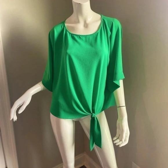 She + Sky Tops - She + Sky green elbow length polyester shirt tie waist Size S